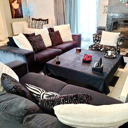 Greek Hospitality 2 Apartment Athena Bagian luar foto