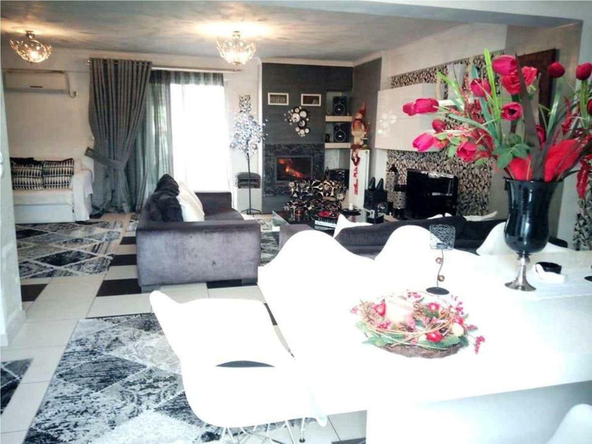 Greek Hospitality 2 Apartment Athena Bagian luar foto